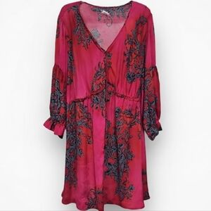 Evolution Vibrant Pink and Gray Patterned Top